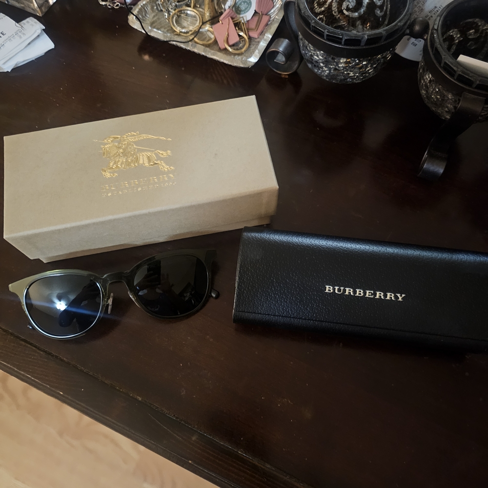 Burberry Black Sunglasses Luxury Accessories